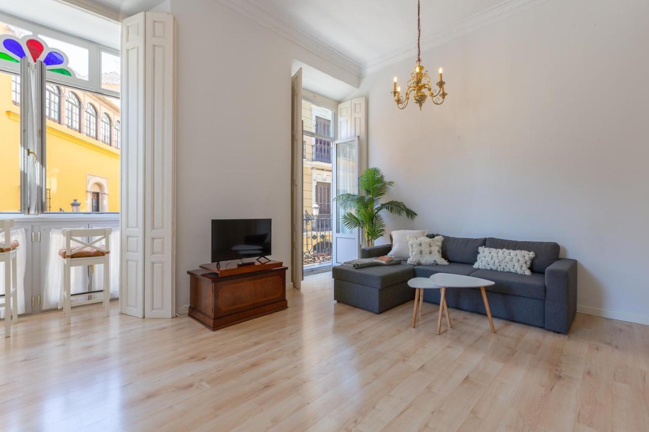 Luminoso Apartamento De Dos Habitaciones Con Vistas A Las Catedral Málaga Dış mekan fotoğraf