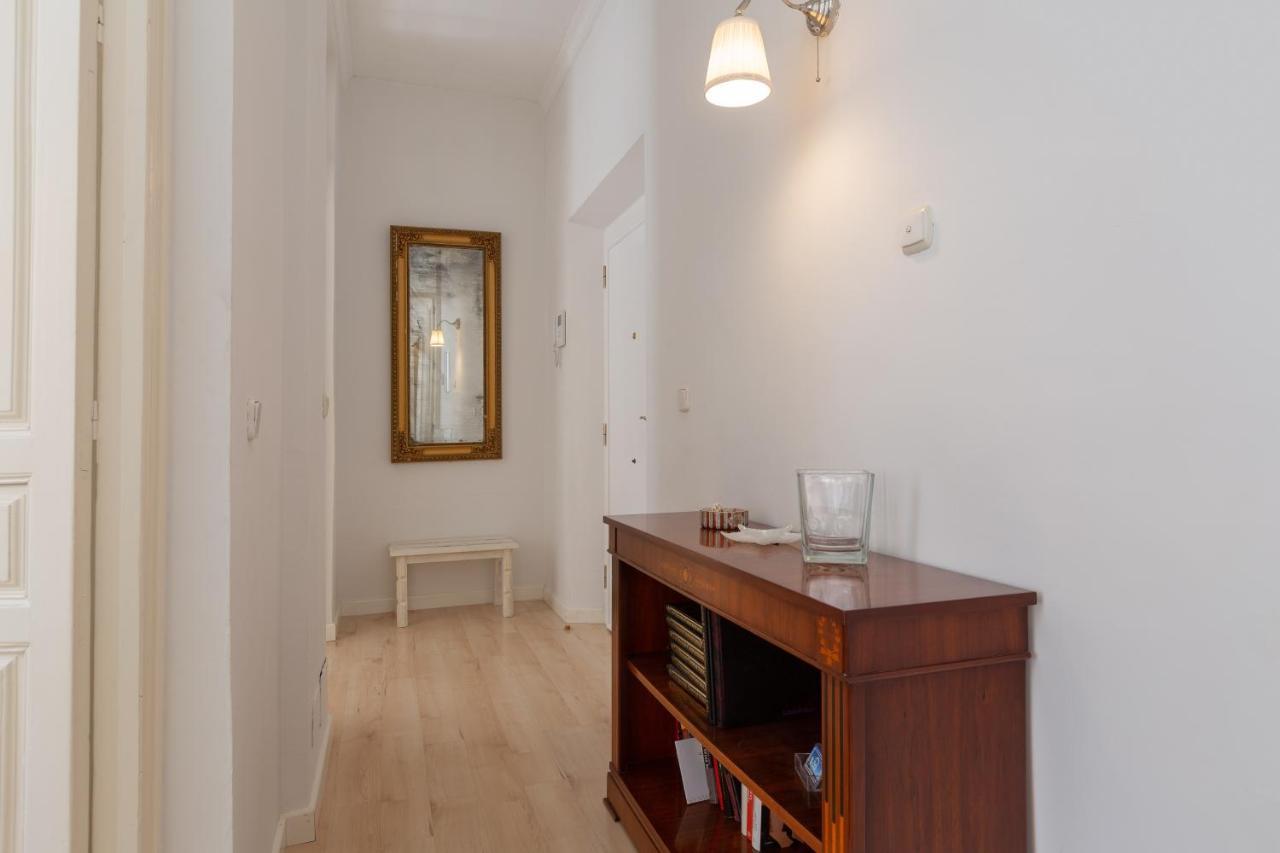 Luminoso Apartamento De Dos Habitaciones Con Vistas A Las Catedral Málaga Dış mekan fotoğraf