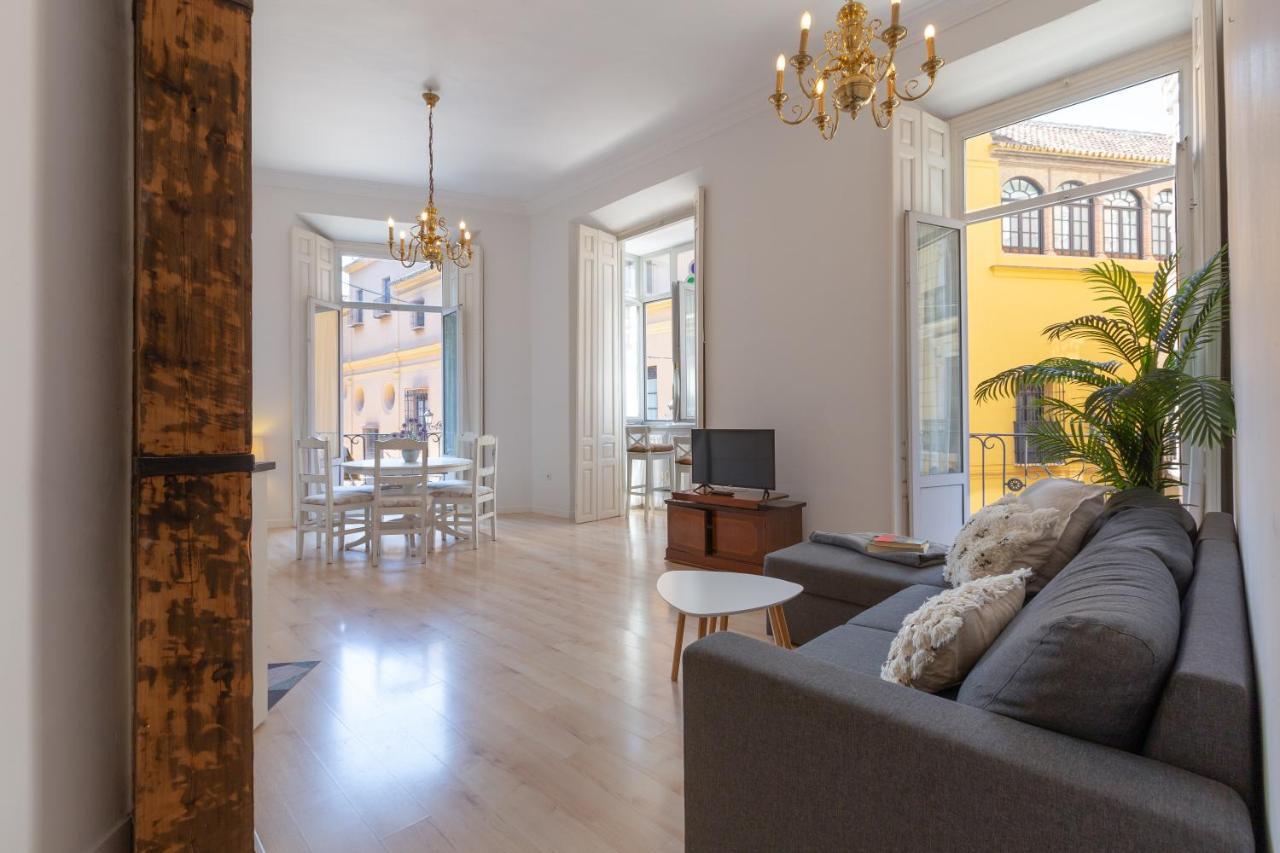 Luminoso Apartamento De Dos Habitaciones Con Vistas A Las Catedral Málaga Dış mekan fotoğraf